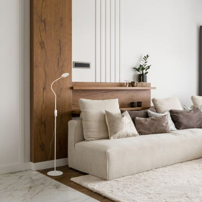 Stoječa svetilka zatemnitvena