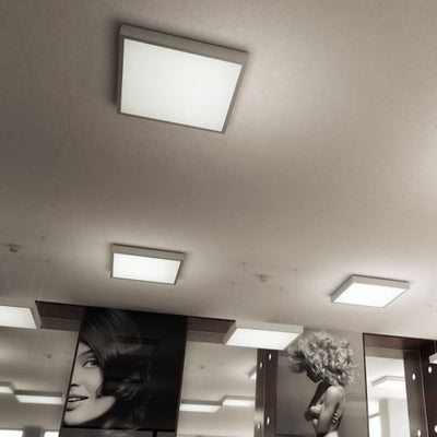 Stropne svetilke hodnik